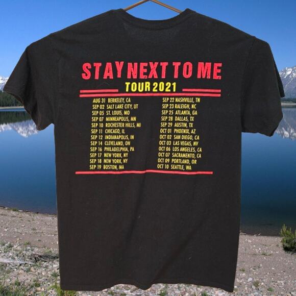 Quinn XCII x Chelsea Cutler 2021 Tour Tee – Stay Next to Me Concert Shirt Large - Picture 2 of 2